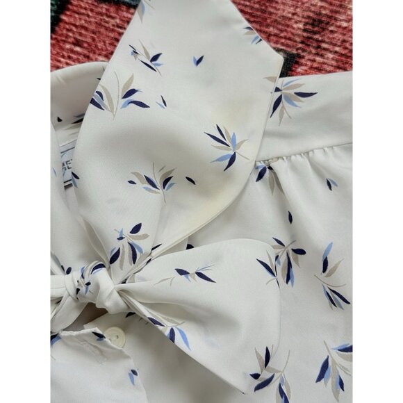 Symmetry White Blouse with Black Pattern - Picture 3 of 12